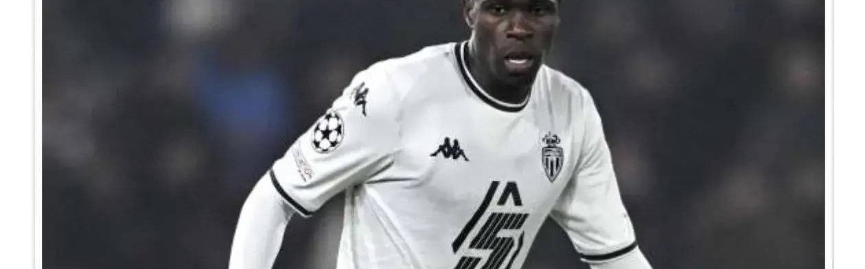 意甲媒体透露：杜埃是米兰右路首选，但需3000万欧元，辛戈是备选，还可以踢中卫