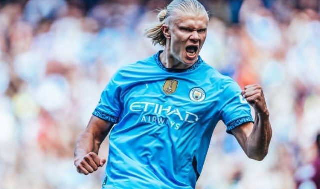 今日是哈兰德25岁生日，曼城社媒：祝我们的9号生日快乐🥳🩵