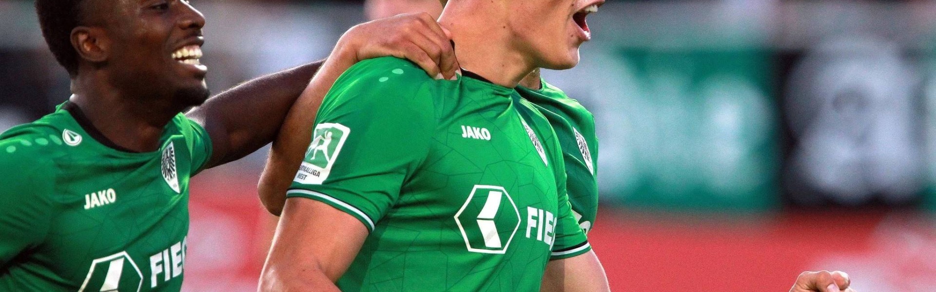 汉堡首签重返德甲，210万低价引进降级队铁汉